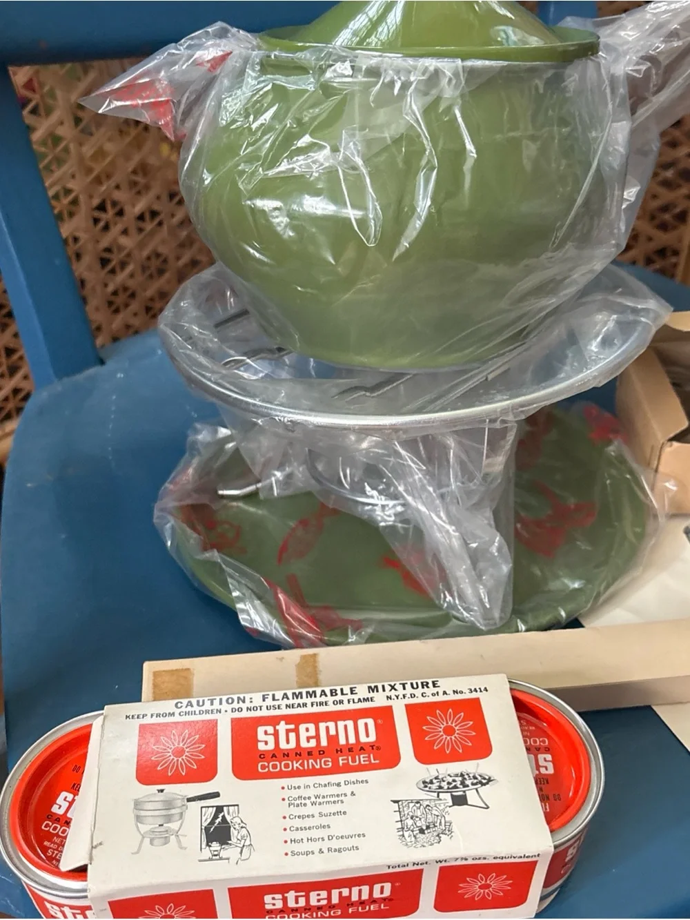 Vintage Green Ceramic Fondue Set with Lid